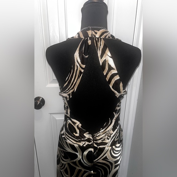 BETSY & ADAM Champagne Tan Black Swirl
Halter Formal Evening Gown - Picture 5 of 6